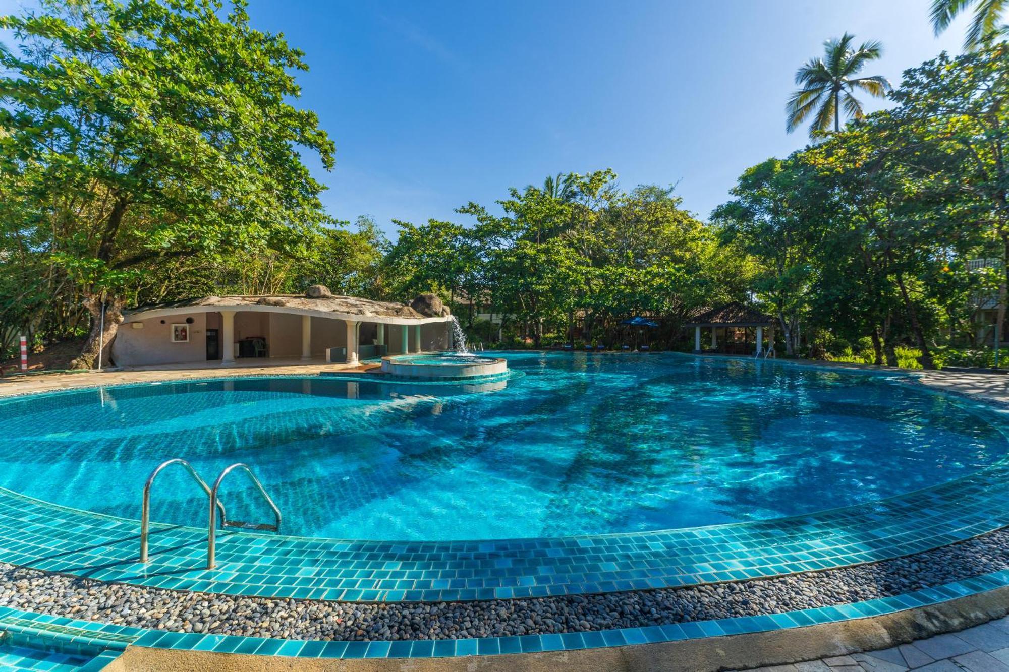 Siddhalepa Ayurveda Resort - All Meals, Ayurveda Treatment And Yoga Ваддува Экстерьер фото