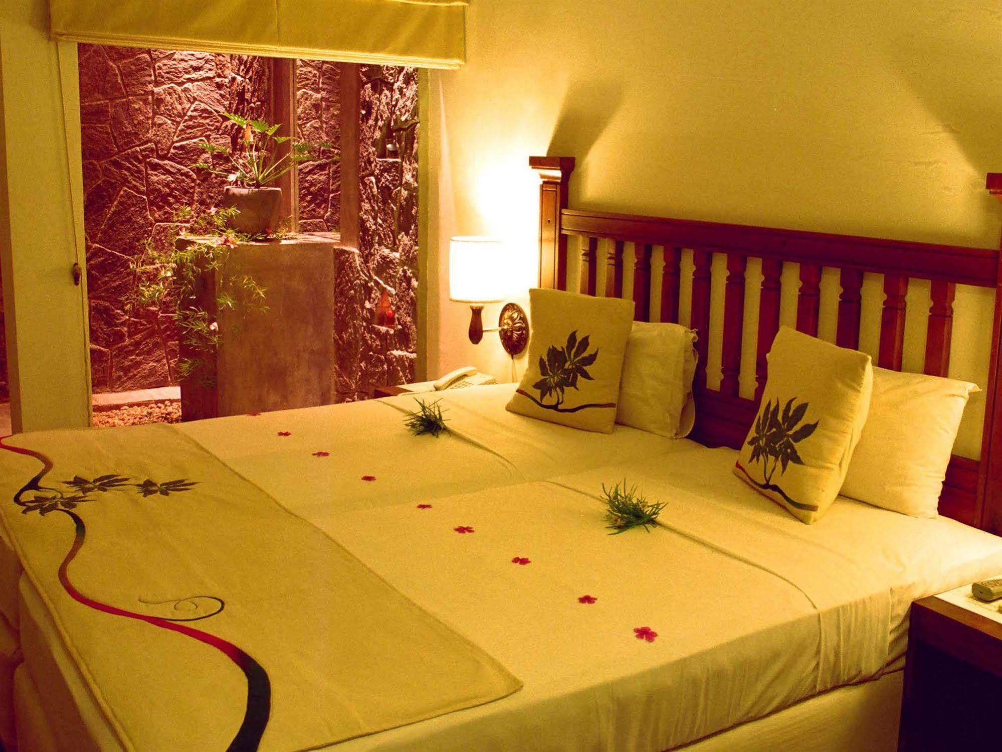 Siddhalepa Ayurveda Resort - All Meals, Ayurveda Treatment And Yoga Ваддува Экстерьер фото